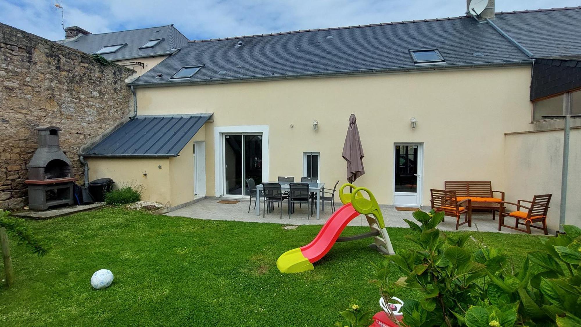 Le So Wild, Maison Avec Jardin Clos, Terrasse Amenagee, 5 Mn A Pied Commerce, Terrain De Tennis, A 800 M De La Plage D'Omaha Beach Jeux Arcade, Jouets, Materiel Jeunes Enfants Enfants, Table Ping-Pong Vierville-sur-Mer Eksteriør billede